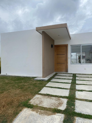 Vendo Casa En Primaveral 2 De 2hb Y 1 Baño En 80mil Dolares 