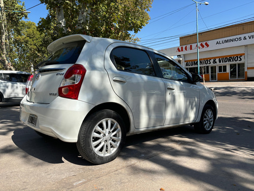 Toyota Etios 1.5 Xls