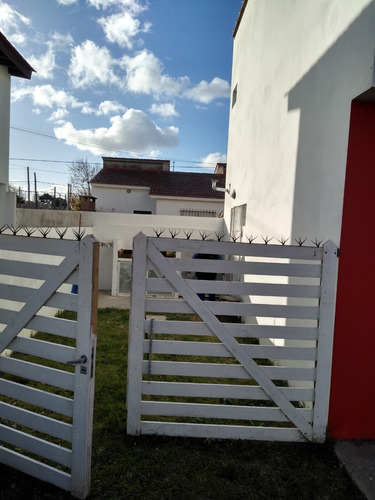 Imagen 10 de 11 de Vendo Casa Dúplex Individual Dos Dormitorios Dos Baños