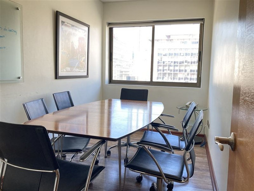 Imagen 10 de 15 de Oficina Remodelada En Venta En Santiago