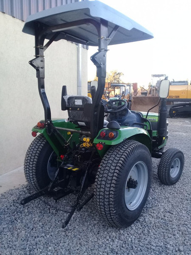 Imagen 1 de 8 de Tractores 30hp Chery Parquero-agricola Tipo Hanomag