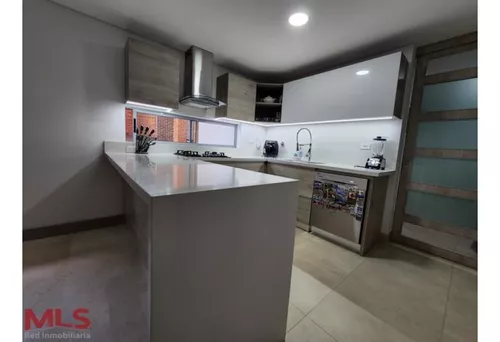 Espectacular Apto Con Un Año De Edad En Laureles(mls#236081)