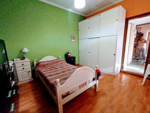 Casa 3 Ambientes Villa Luzuriaga Venta Mas Departa