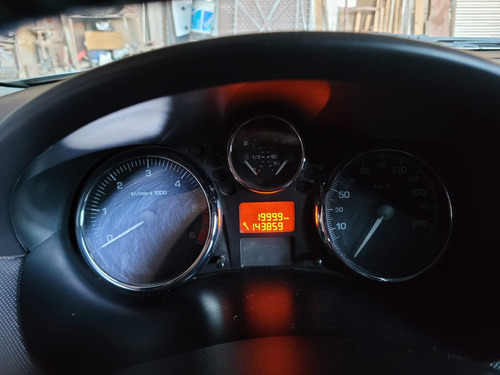 Peugeot 207 2.0 Sedan Xt Hdi