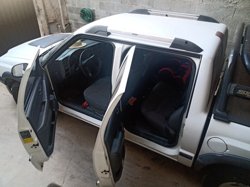 Imagem 13 de 14 de Chevrolet S10 2010 2.4 Advantage Cab. Dupla 4x2 Flexpower 4p