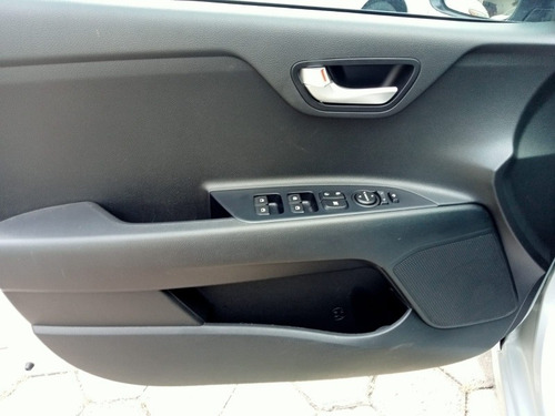 Imagen 15 de 15 de Kia Rio 2020 1.6 Ex Hchback At