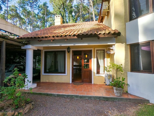 Casa 3 Dormitorios En Solanas Country, Punta Ballena