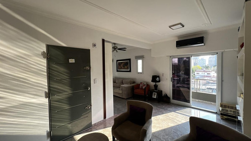 Imagen 3 de 30 de Venta Departamento 4 Amb Moron