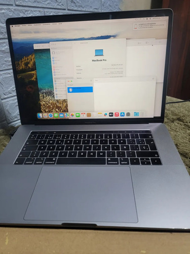 Apple Macbook Pro15.4 Intel Core I9 9880h 16gb De Ram 512gb Gris (Usado)