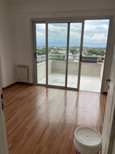 Imagen 2 de 10 de Departamento En Venta En Bernal Centro