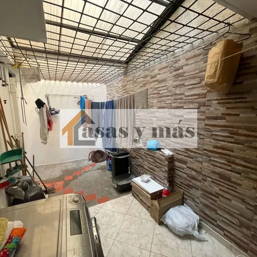 Casa Primer Piso Con Parqueadero Copacabana
