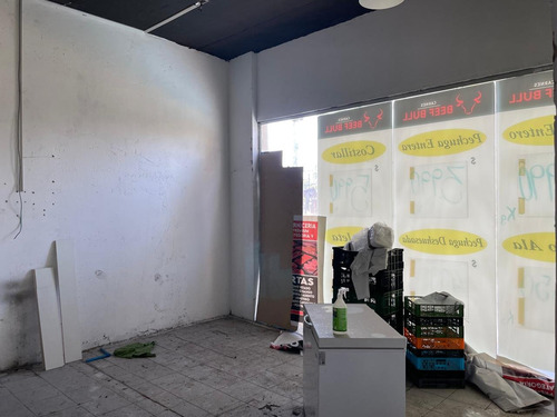 Arriendo Local Comercial De 67,82 M2, Metro Monte Tabor