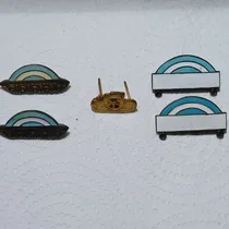 Comprar Antiguas Insignias Militares De Ejército Argentino.