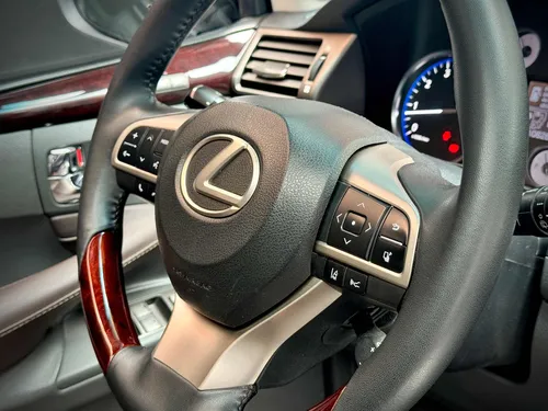 Lexus LX 5.7 570