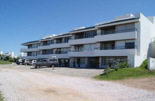 Imagen 1 de 10 de Venta De Apartamento 3 Dormitorios En Montoya.