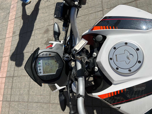 Imagen 4 de 6 de Ktm Duke 200