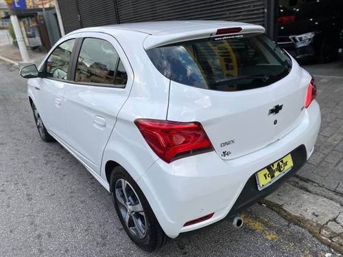 Imagem 9 de 12 de Gm Onix Ltz 1.4 Automatico 2018 Flex Completo Couro Midia