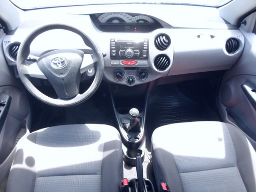 Toyota Etios 1.3 Xs 16v Flex 4p Manual