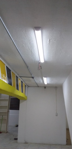 Imagem 11 de 25 de Salão /sala Comercial Ideal Para Estoque / Depósito De Mercadorias, Local Seguro, Com Estacionamento No Local A 20 Metros Da Ladeira Porto Geral, 100 Metros Da Rua 25 De Março