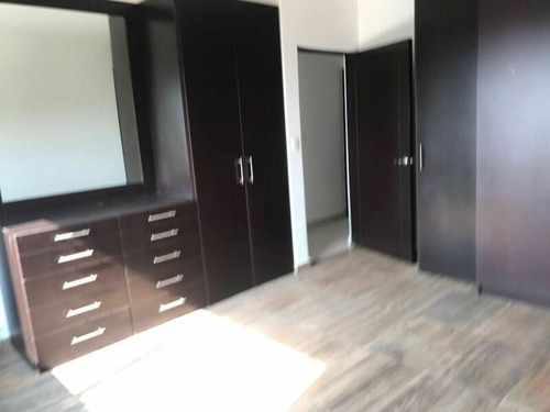 Imagen 6 de 14 de ¡oportunidad! Amplio Departamento En Las Águilas