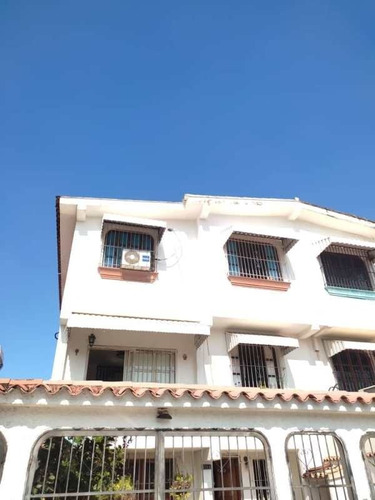Imagen 12 de 13 de José Colmenares Vende | Apartoquinta De Oportunidad En Urb. Prebo (inc-141)