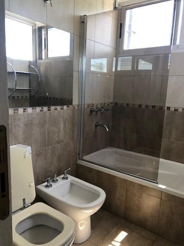 Imagen 11 de 14 de Departamento Tipo Casa En Venta En Lanus Oeste