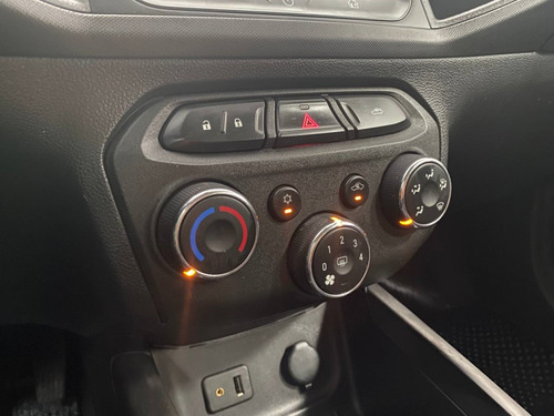 Chevrolet Onix 1.4 MPFI LTZ 8V FLEX 4P MANUAL