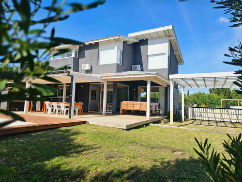 Casa Venta Costa Esmeralda 5 Ambientes