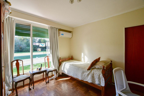 Casa Venta City Bell 3 Dormitorios Pileta Quincho
