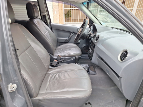 Volkswagen Gol 1.0 MI 8V FLEX 4P MANUAL G.IV