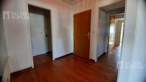 Imagen 21 de 30 de Departamento 5 Ambientes En Olivos Cochera