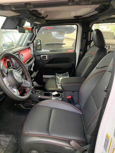Imagen 13 de 15 de Jeep Wrangler 3.6 Rubicon Premier