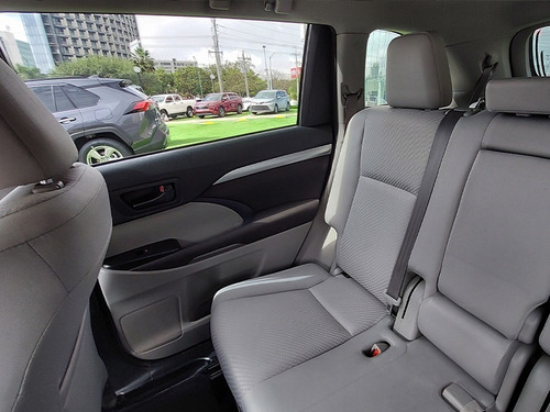 Imagen 14 de 14 de Toyota Highlander Le 2018