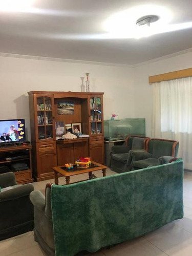 Venta - Casa Con Gran Arboleda En Los Portillos Bayugar Negocios Inmobiliarios