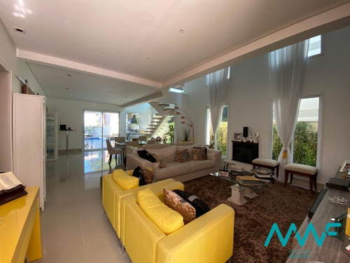 Imagem 7 de 15 de Casa Ampla E Moderna No Alphaville 04 - Oportunidade! - 1712