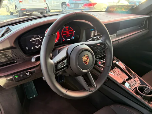 Porsche 911 Carrera Gts 2025