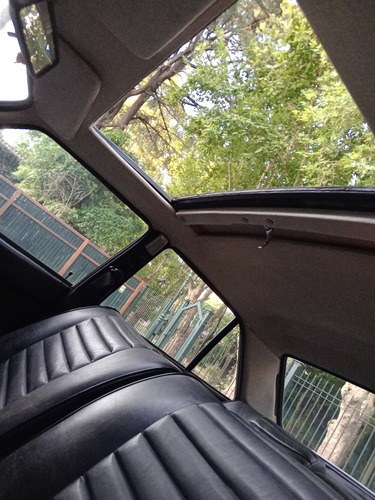 Peugeot 504