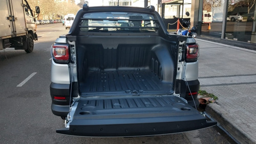 Imagen 12 de 21 de Fiat Strada Freedom 1.4 Doble Cabina Jp