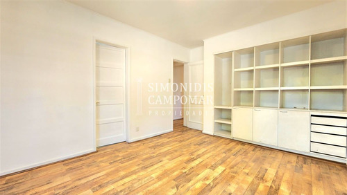 Casa En Venta De 5 Dorm. Las Condes El Golf Metro Tobalaba