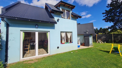 Imagen 6 de 18 de Casa En Venta De 2 Dormitorios Con Amplio Jardín. Bariloche