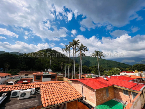 Casa Townhouse En Venta De 4 Niveles En Cantarrana Cocina Empotrada Piso De Mármol Parrillera Seguridad Nela 24-8827
