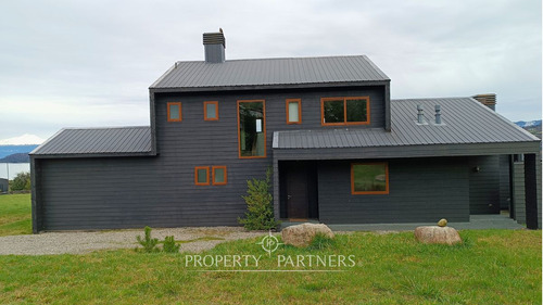 Casa En Exclusivo Condominio En Panguipulli