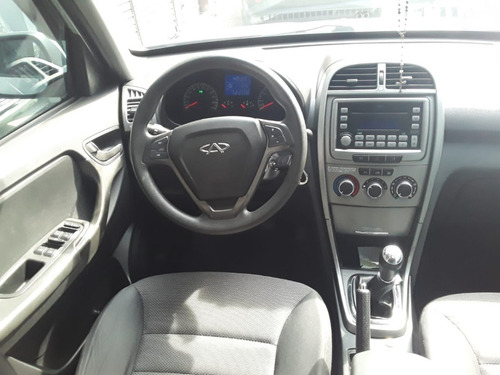 Imagem 8 de 10 de Chery Tiggo 2.0 2011 Flex