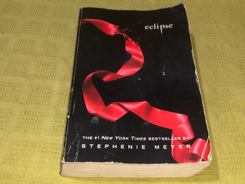 Eclipse - Stephenie Meyer - Mt Books