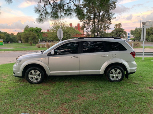 Dodge Journey 2.4 At Sxt 2011 7as Dvd Techo