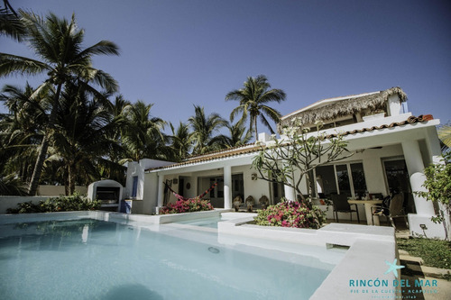 Imagen 2 de 23 de Magnifica Villa Sobre Playa, 27 Huéspedes, Chef Incluido