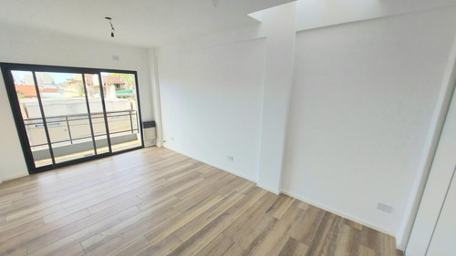 Venta Ph En V. Devoto 2 Ambientes Con Terraza En Construccion