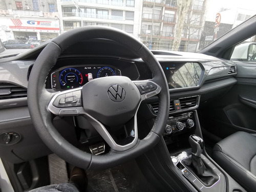 Imagen 11 de 18 de Volkswagen Taos Highline