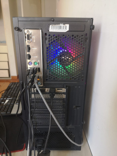 Pc Computadora Intel Core I5-13400f 2.5ghz, 8gb Ram 500 Hd W (Usado)