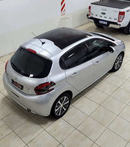 Peugeot 208 1.6 Feline
